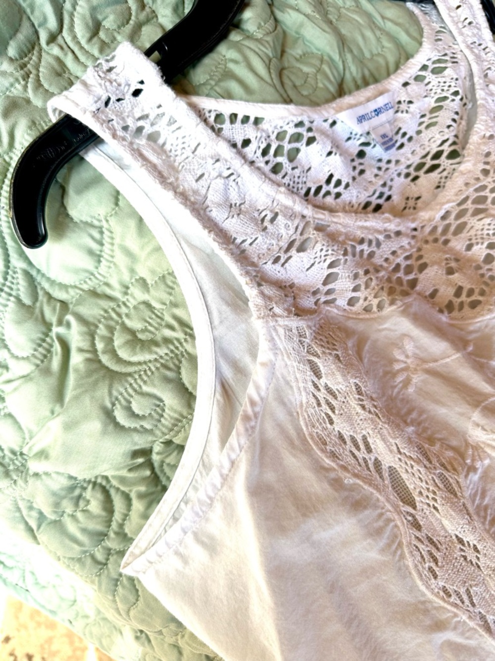 April Cornell Women’s White Lace Crochet Tank Top Lightweight Embroidered Shell* - Picture 3 of 5